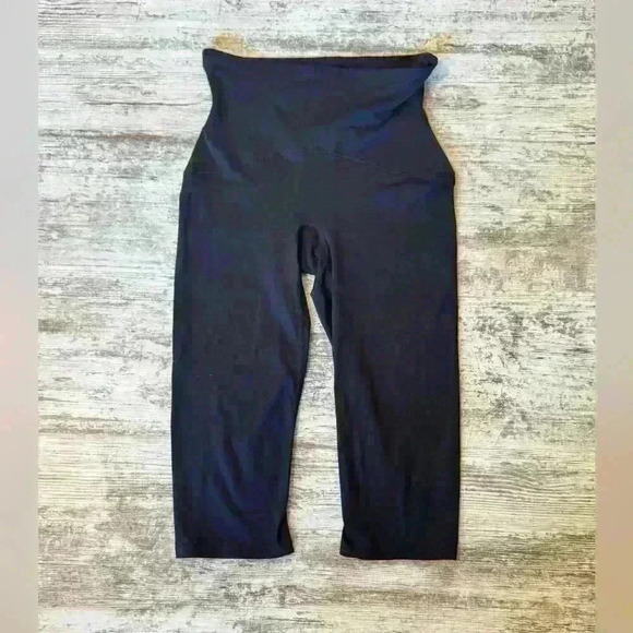 Spanx women’s black‎ stretchy spanx size Medium - Picture 1 of 5